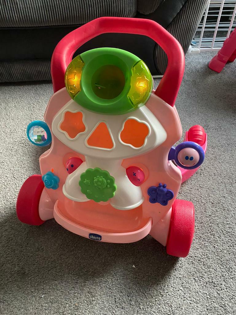 chicco baby walker pink